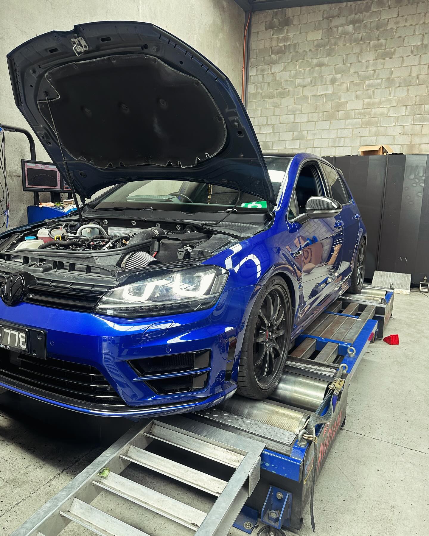 Vtune Auto Service About Us – VTUNE PERFORMANCE | European Performance Specialists